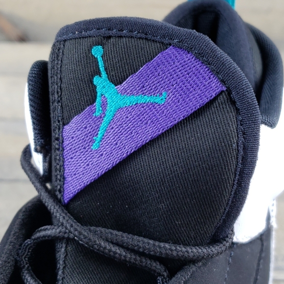 NEW Nike Jordan Fadeaway Basketball Shoes Black Turbo Green White - Picture 7 of 9